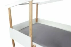 XORA Hausbett TINY 11 XORA Hausbett TINY -ZURBRUEGGEN Verkäufe 05910005 02 D01 t