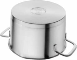 ZWILLING Topfset 5tlg. TRUE FLOW 28 ZWILLING Topfset 5tlg. TRUE FLOW -ZURBRUEGGEN Verkäufe 1254103 006