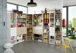 XORA Kleiderschrank MULTIRAUMKONZEPT 23 XORA Kleiderschrank MULTIRAUMKONZEPT -ZURBRUEGGEN Verkäufe 3346 033 SY 021 4