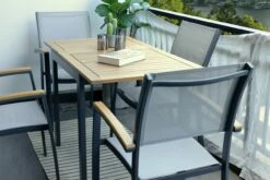 Ambia Garden Stapelsessel BURGENLAND 14 Ambia Garden Stapelsessel BURGENLAND -ZURBRUEGGEN Verkäufe 6798 005 SY 001 t