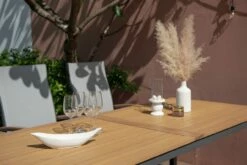 Ambia Garden Gartentisch BURGENLAND 13 Ambia Garden Gartentisch BURGENLAND -ZURBRUEGGEN Verkäufe 6798 005 SY 006